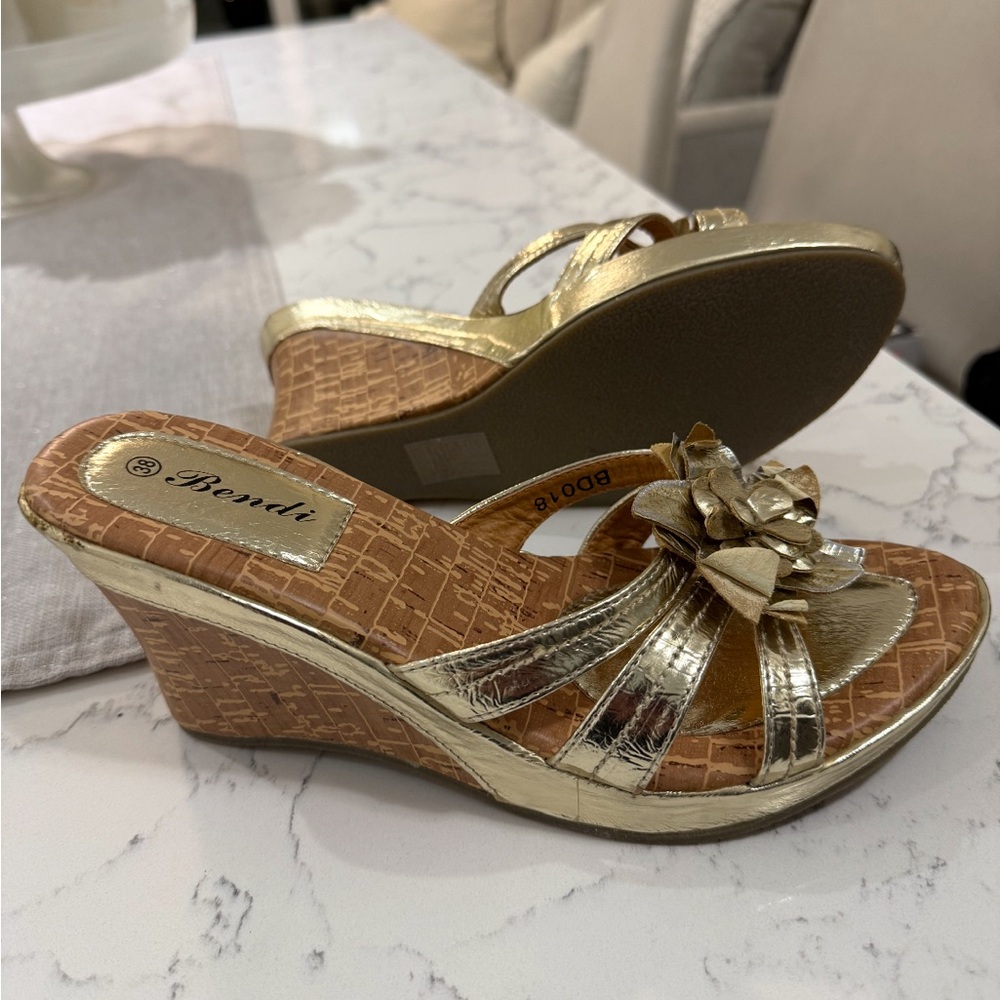 Gold Metallic Wedge Sandals with Floral Accent